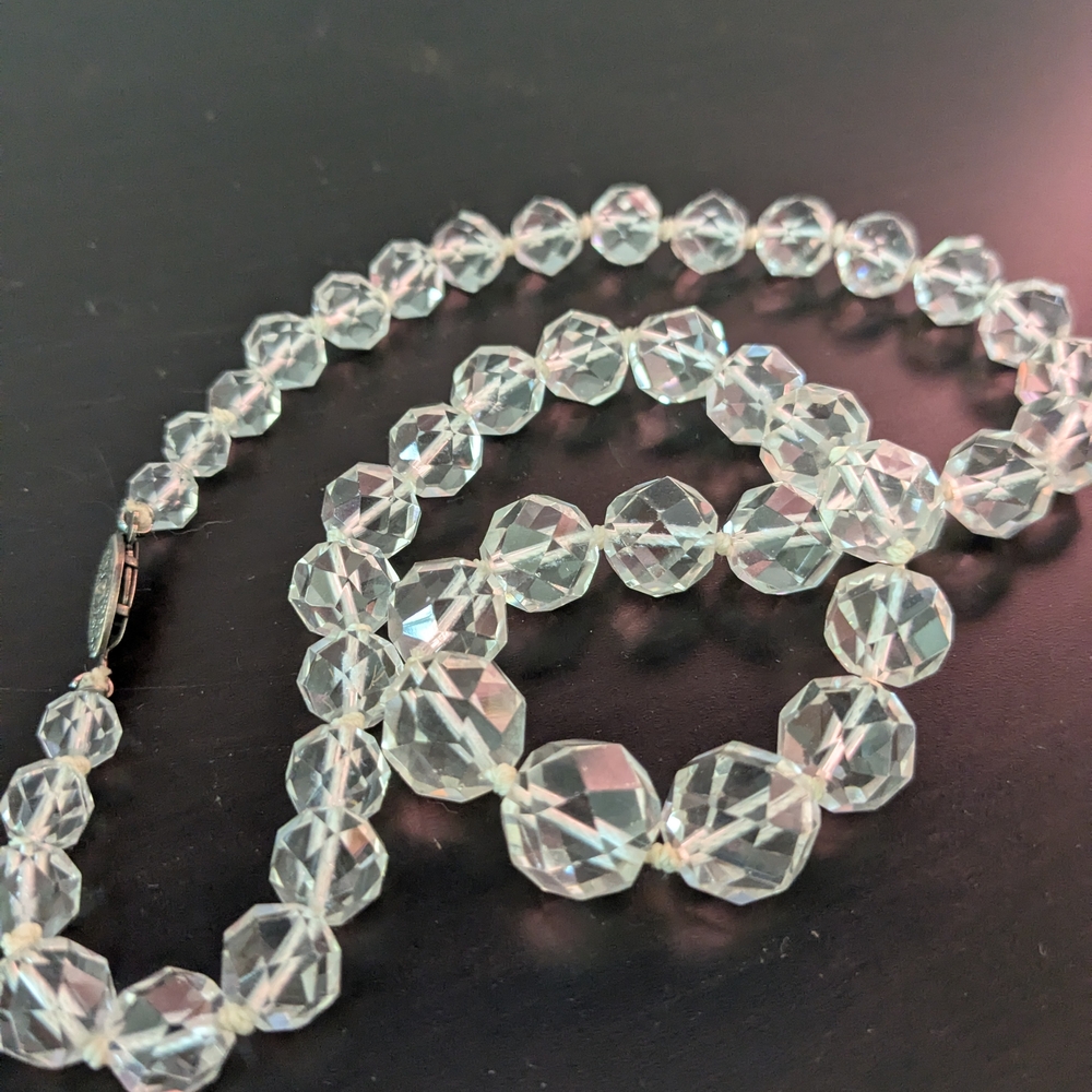 Elegant Crystal Beaded Necklace